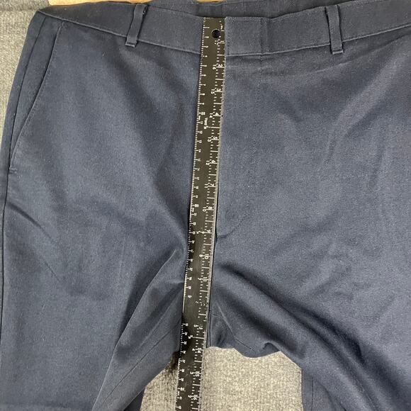 Levi's Action Slacks Mens Size 34 Navy Blue Dress PantsClassicFitBusiness Casual - Picture 4 of 8